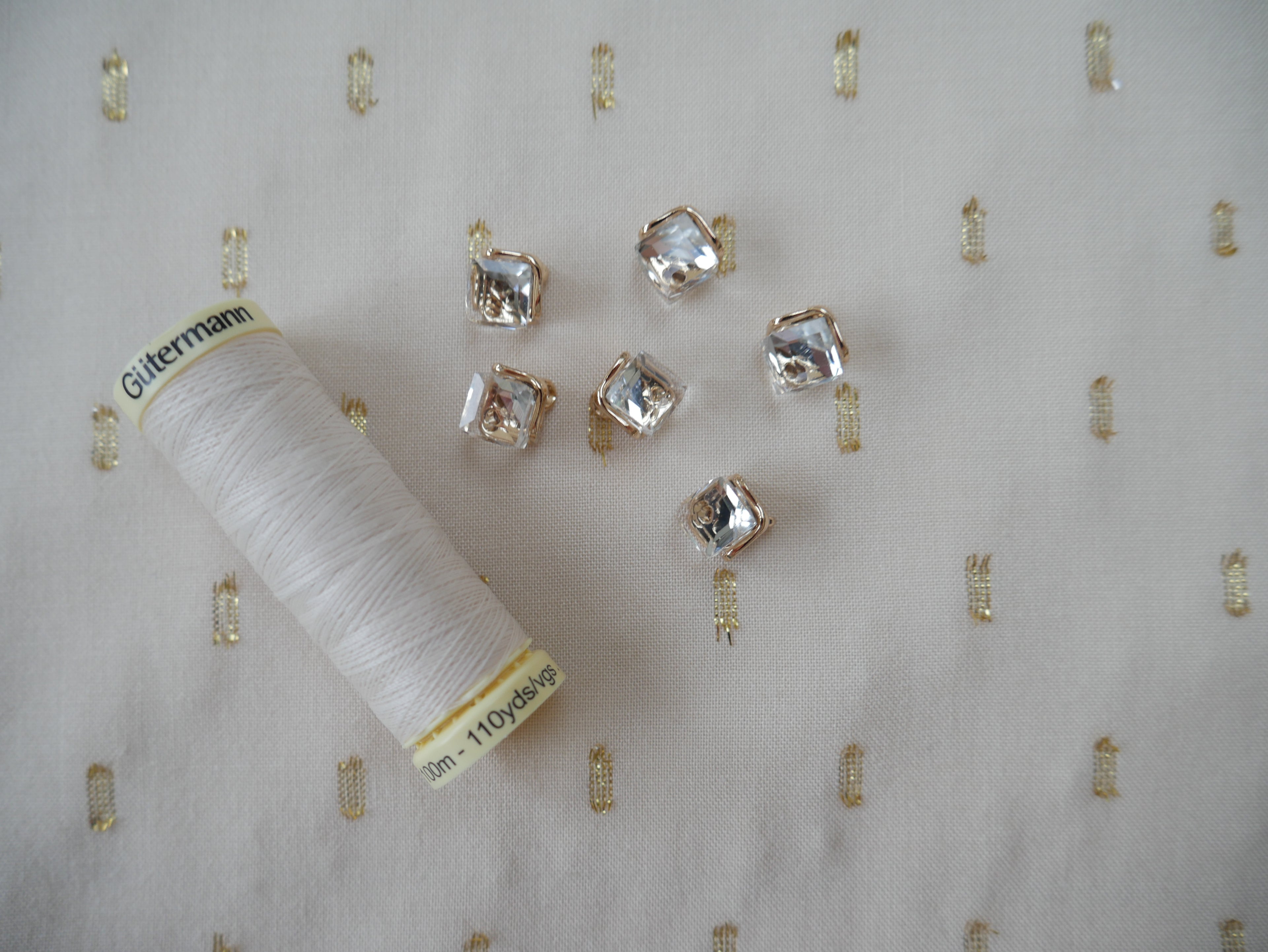 Cicadella Blouse Kit - Radiance Viscose in Cream-Sewing Kit-Flying Bobbins Haberdashery